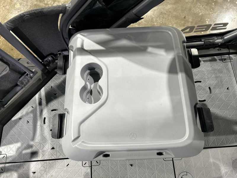 New 2025 Sea-Doo SWITCH FISH 21