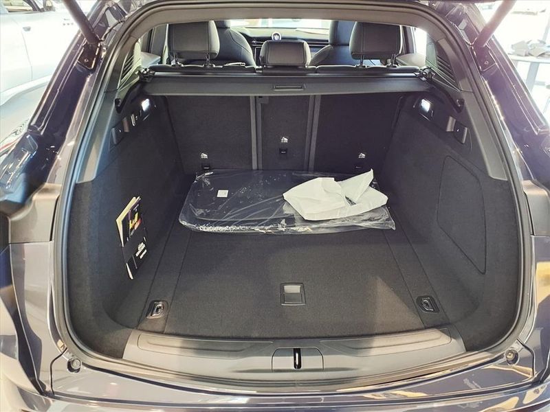 New 2026 Maserati Grecale ModenaImage 12