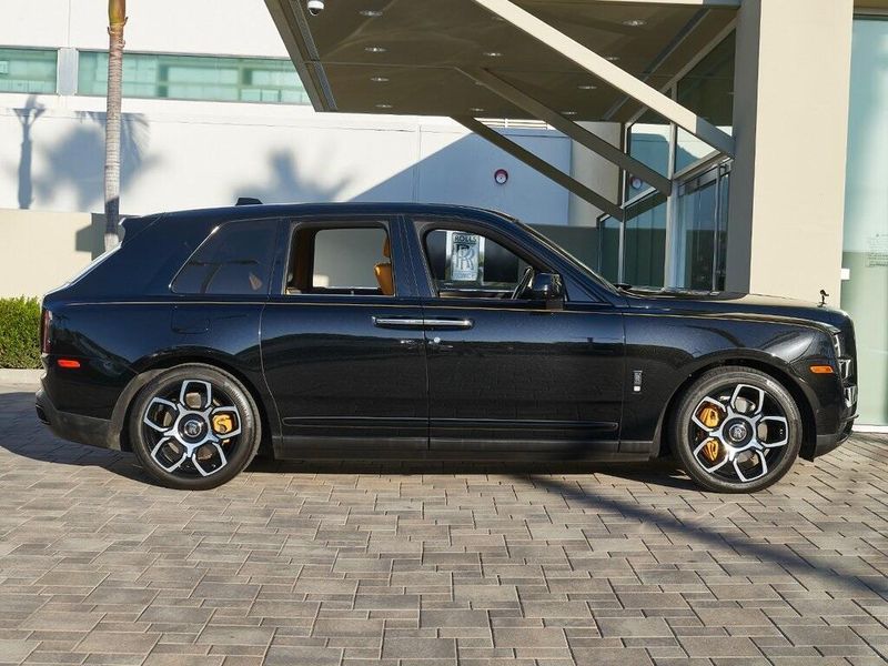 Used 2022 Rolls-Royce Cullinan Image 9