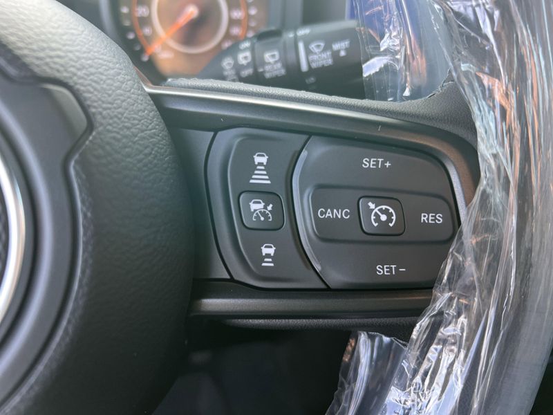 New 2026 Jeep Wrangler 4-door WillysImage 17