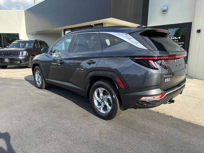 2022 Hyundai Tucson SELImage 7
