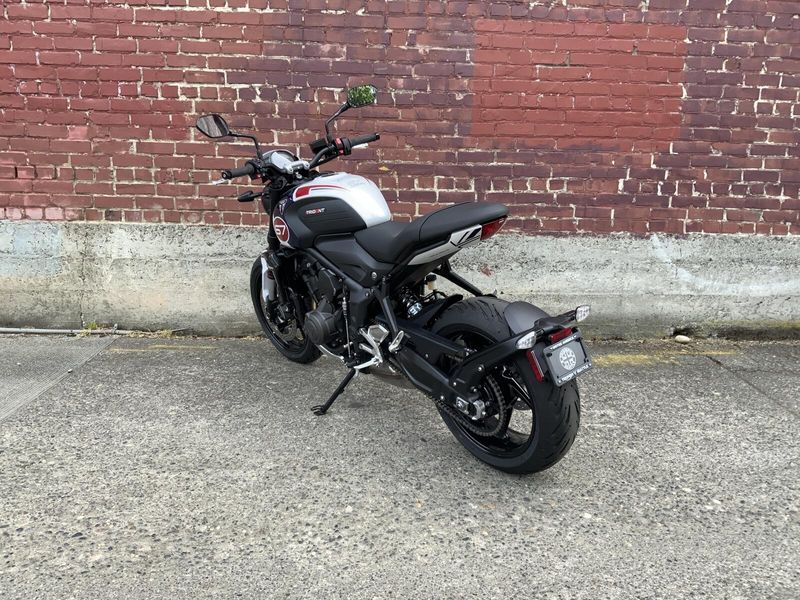 2026 Triumph TRIDENT 660 TRIPLE TRIBUTE EDITION