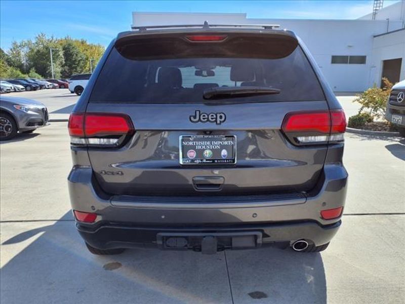 2016 Jeep Grand Cherokee LimitedImage 14