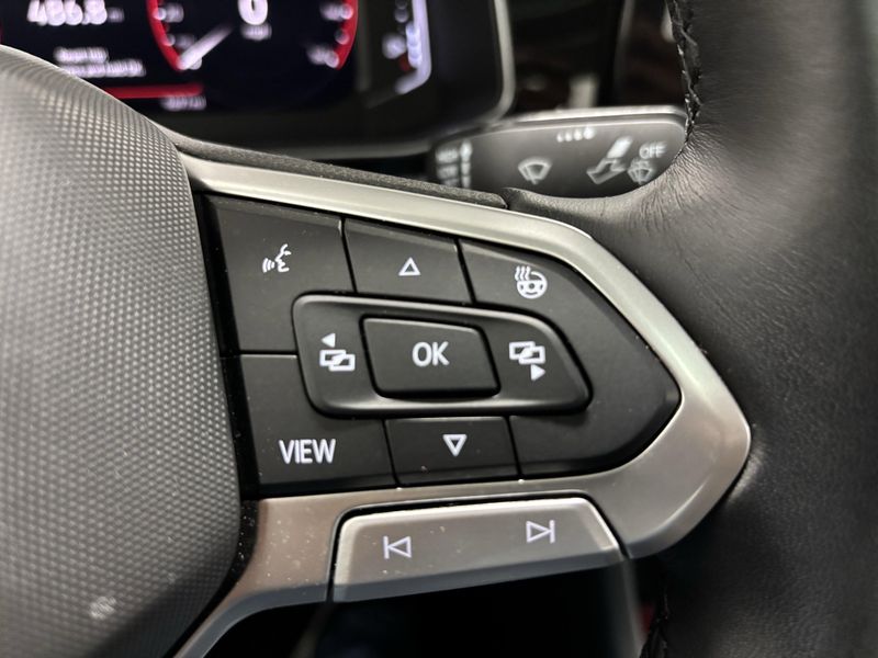 2025 Volkswagen Jetta SEL photo 24