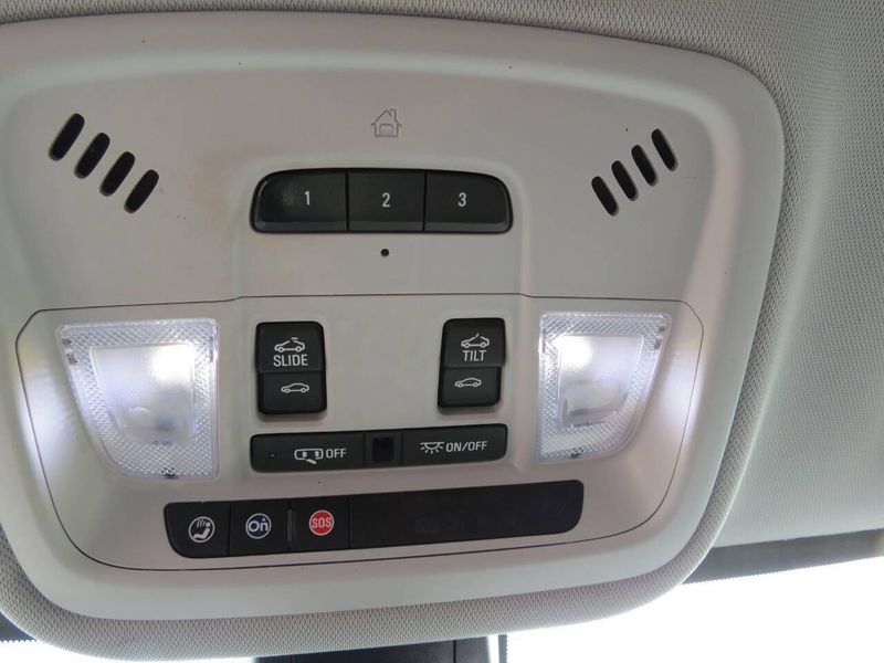 2021 Chevrolet Traverse Premier 4x4 4dr SUVImage 17