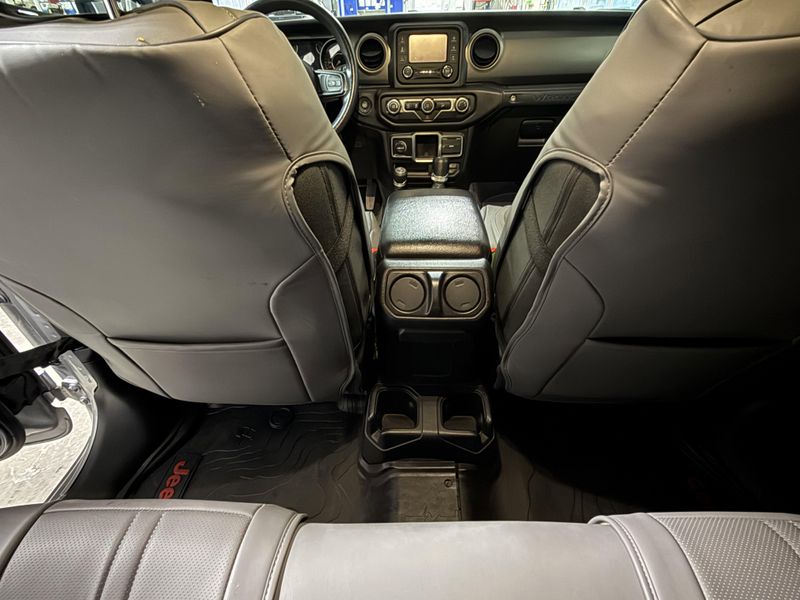 Used 2019 Jeep Wrangler Unlimited SportImage 21