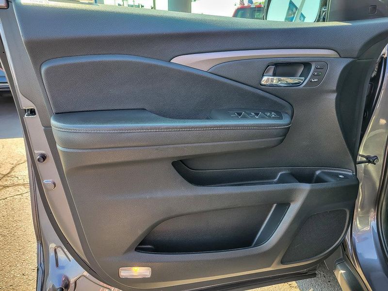 2022 Honda Ridgeline RTL-E photo 20