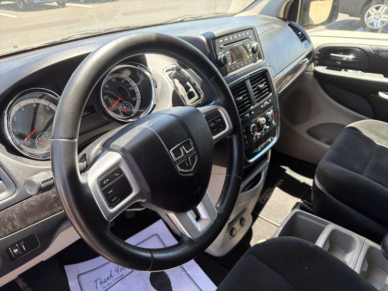 Used 2016 Dodge Grand Caravan SEImage 34