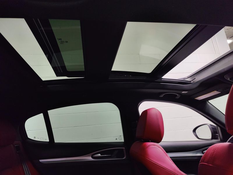 Used 2024 Alfa Romeo Stelvio Veloce AWD w/Sunroof/Nav/Activ AsstImage 6