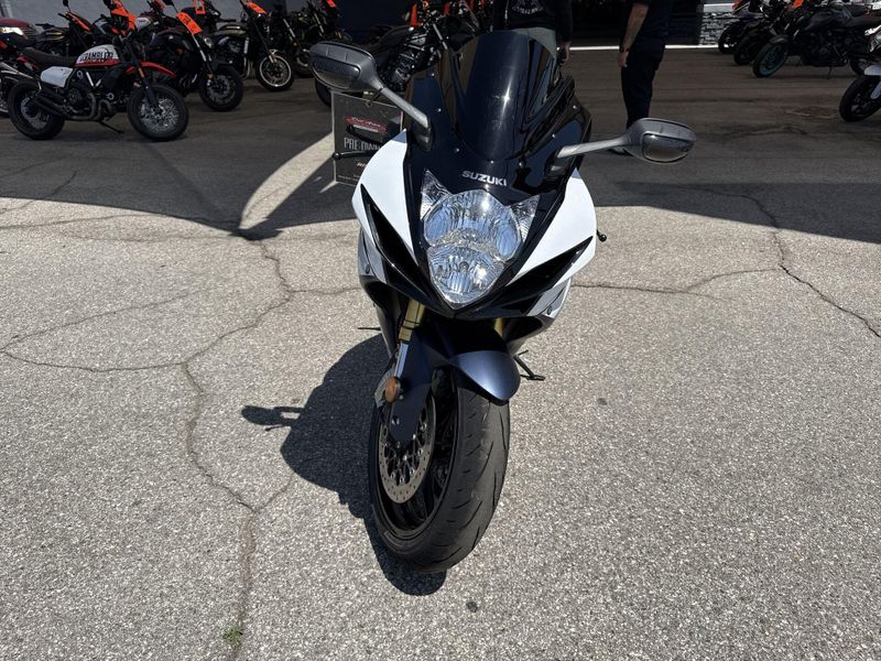 Used 2023 Suzuki GSX-R750 CA Image 11