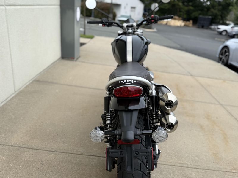 2025 Triumph SCRAMBLER 1200 XImage 5
