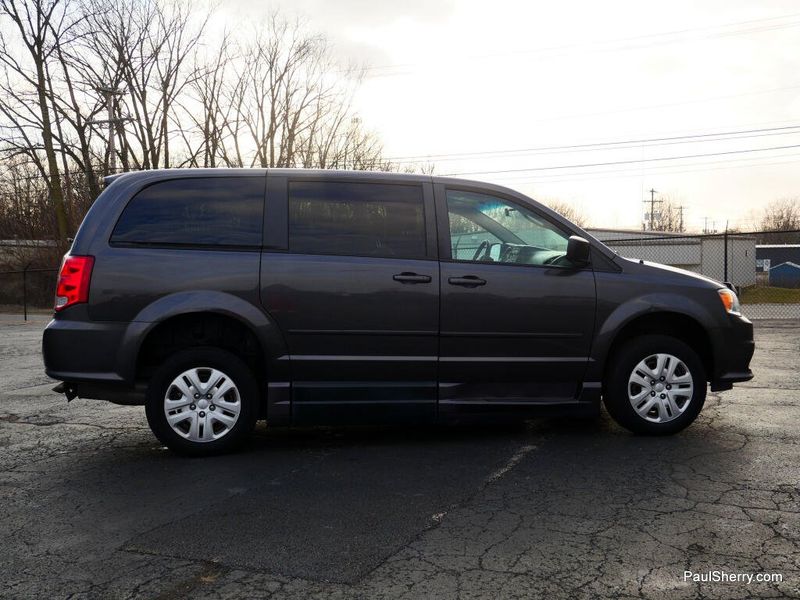 Used 2015 Dodge Grand Caravan SE