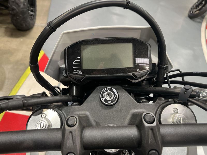 New 2025 Suzuki DR-Z4SM Image 16