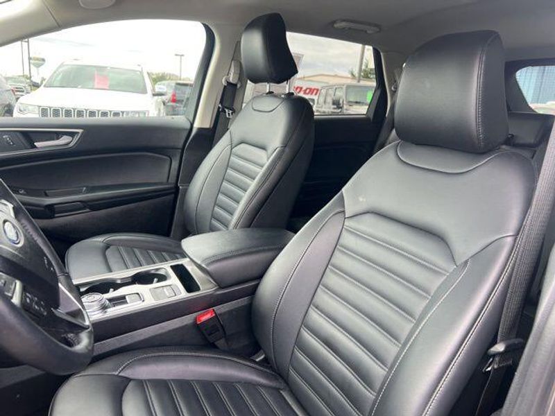 2024 Ford Edge SELImage 8