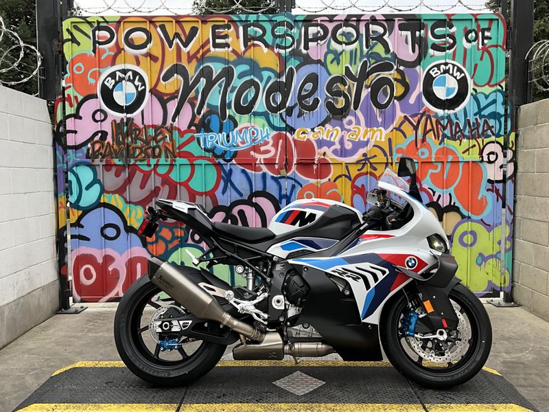 New 2026 BMW M 1000 RR Image 4