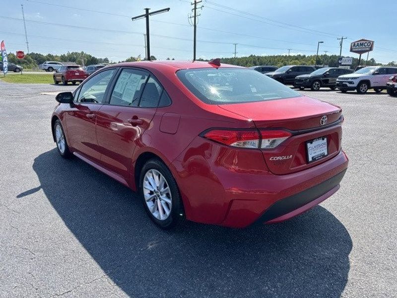 2021 Toyota Corolla LEImage 5