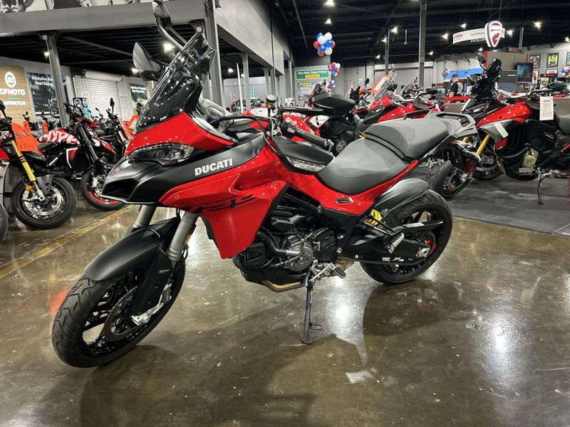 Used 2023 Ducati MULTISTRADA V2 S Image 21