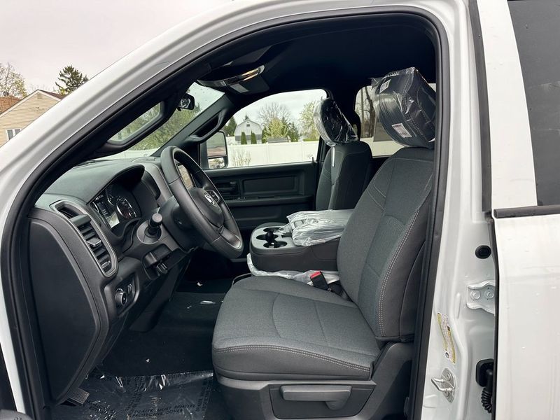 2024 RAM 2500 Tradesman Crew Cab 4x4 6