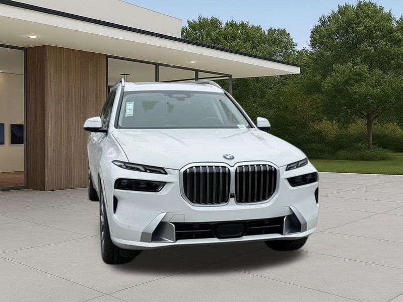 New 2026 BMW X7 xDrive40iImage 5