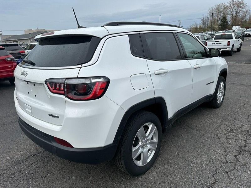 2022 Jeep Compass LatitudeImage 13