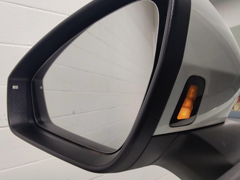 Used 2023 Volkswagen ID.4 Pro Long RangeImage 22