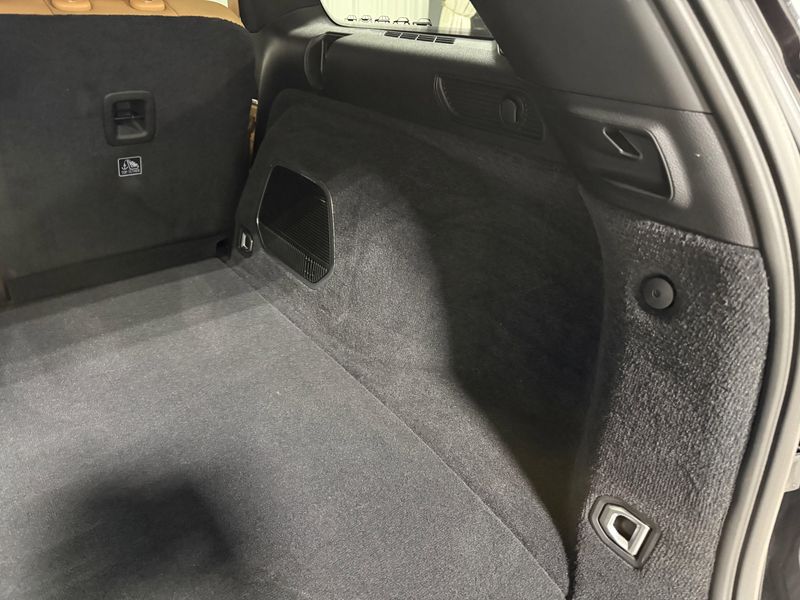 Used 2024 Jeep Grand Cherokee Summit ReserveImage 9