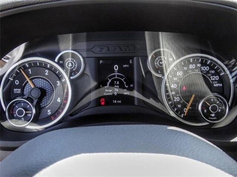 2022 Ram 2500 Tradesman photo 5