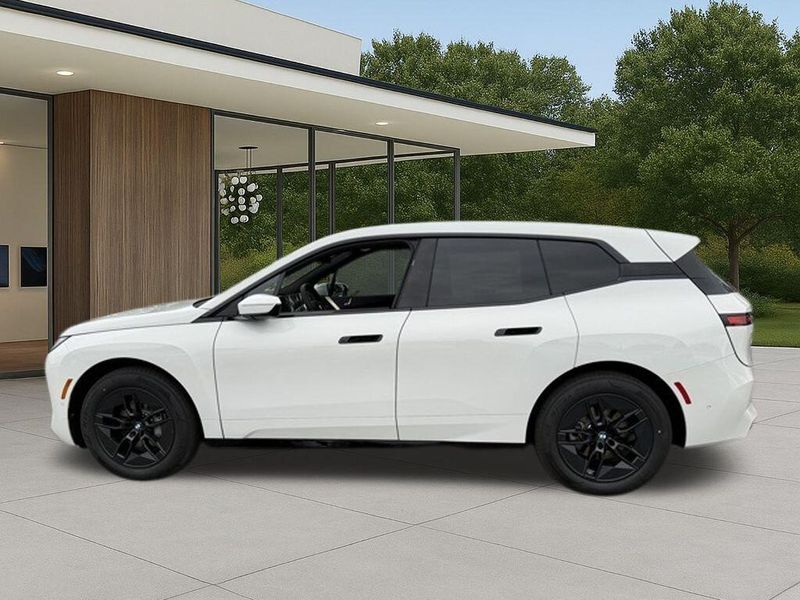 New 2026 BMW iX xDrive60Image 13