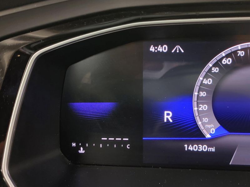 Used 2024 Volkswagen Jetta SE w/SunroofImage 26