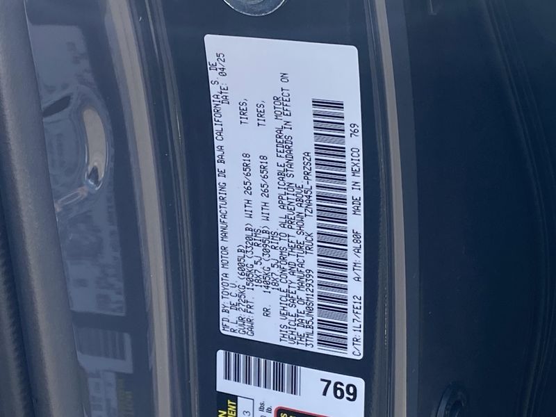 2025 Toyota Tacoma TRD SportImage 20