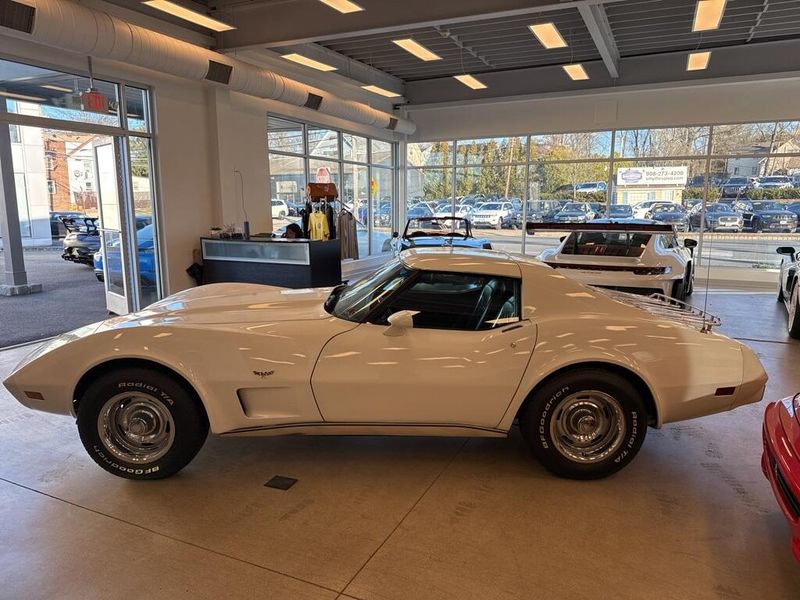 1977 Chevrolet Corvette Image 6