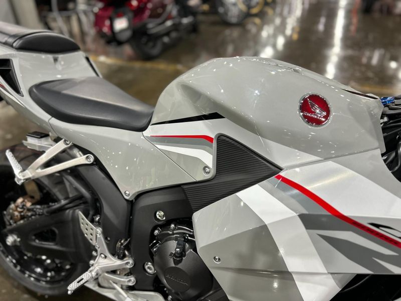 New 2026 Honda CBR600RR Image 20
