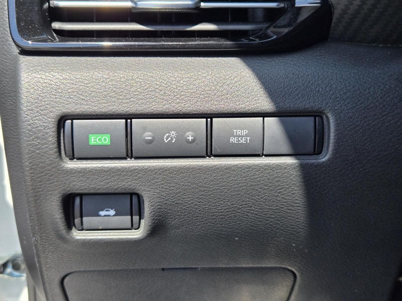 Used 2025 Nissan Sentra SR CVT
