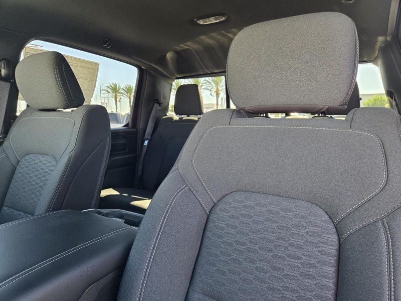 New 2026 RAM 1500 Express Crew Cab 4x4 5'7' Box