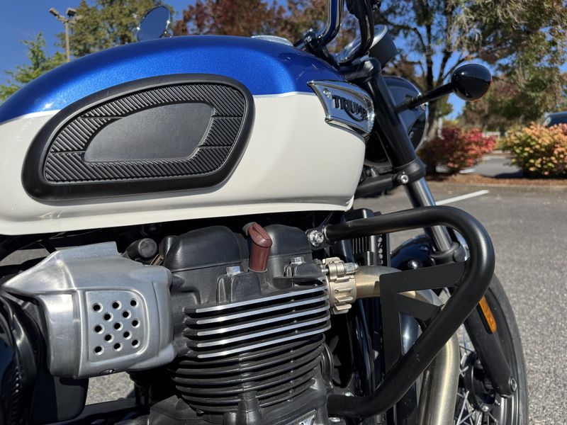 2022 Triumph Bonneville T100 - BLUE 