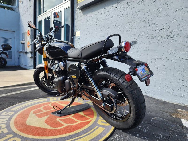 New 2027 Royal Enfield INT BEAR Image 6