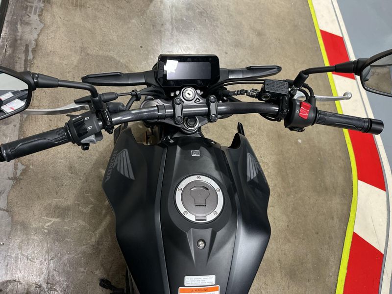 Used 2025 Honda CB300R ABS Image 14