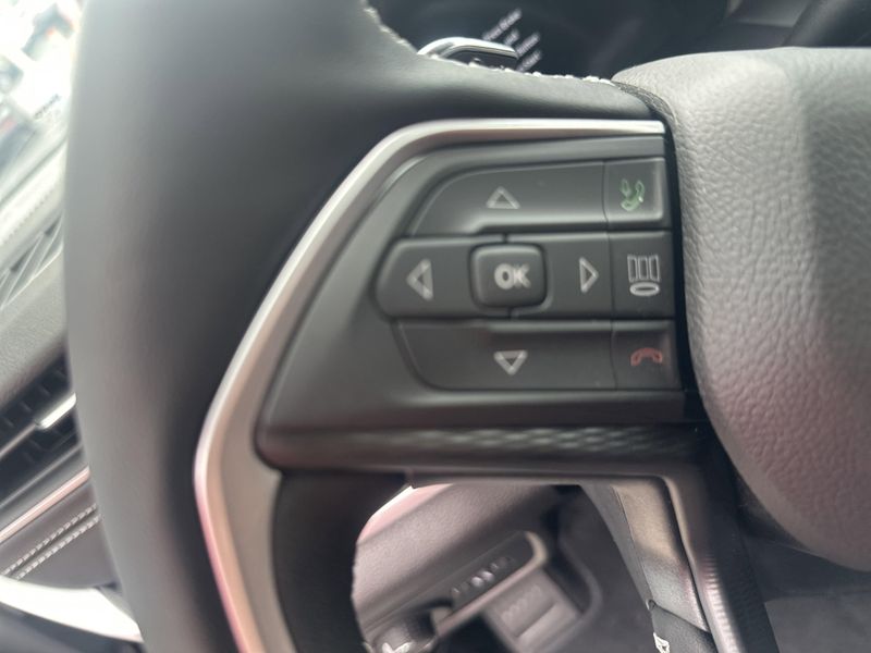 New 2025 Jeep Grand Cherokee L Laredo X 4x4Image 22