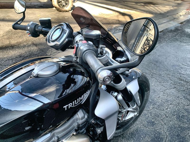 Used 2020 Triumph Rocket 3 R (Euro 5a) Image 17