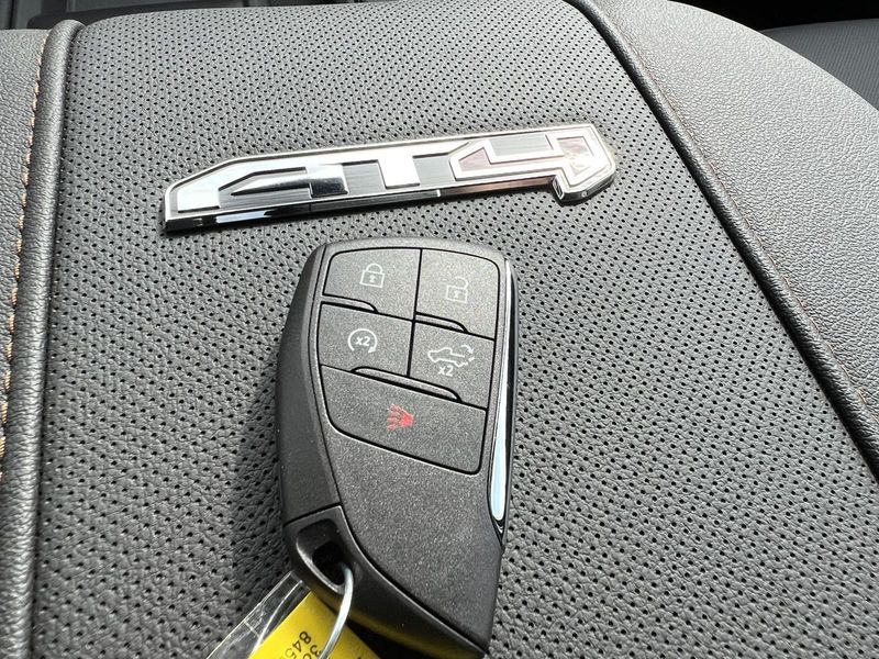 2026 Gmc Sierra HD AT4 photo 36
