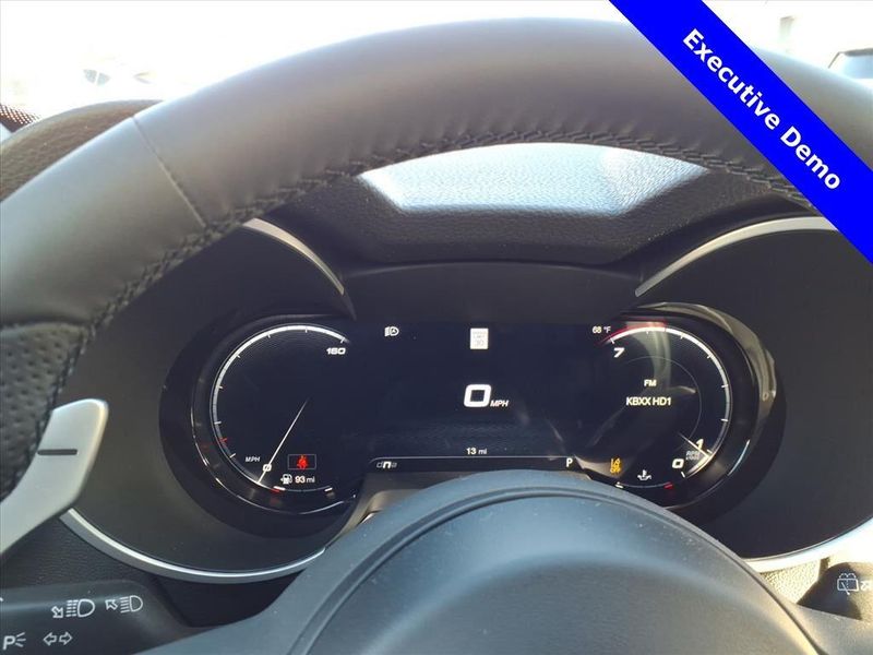 New 2025 Alfa Romeo Stelvio VeloceImage 24