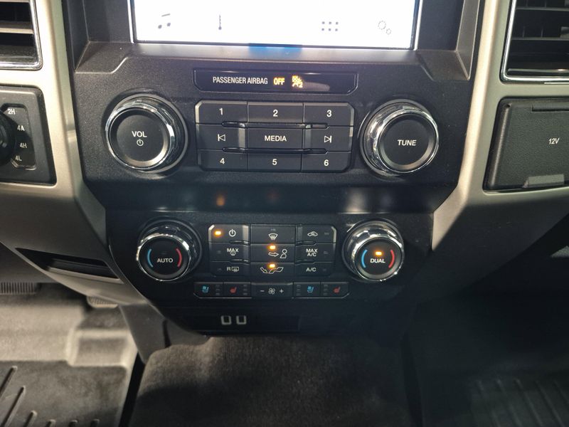 2019 Ford F-150 LariatImage 33