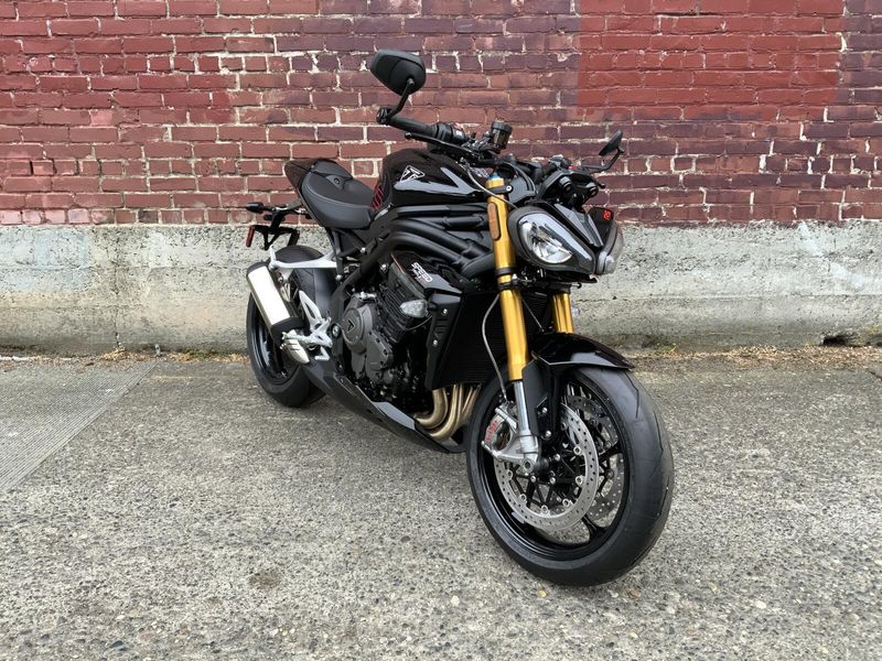 2025 Triumph SPEED TRIPLE 1200 RS
