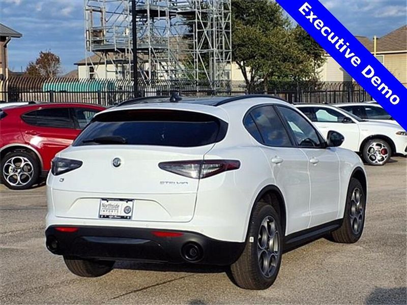 2025 Alfa Romeo Stelvio AwdImage 7