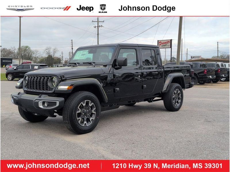 New 2026 Jeep Gladiator Sahara 4x4Image 1