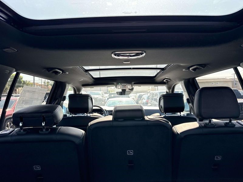 2026 Jeep Grand Wagoneer Upland 4x4