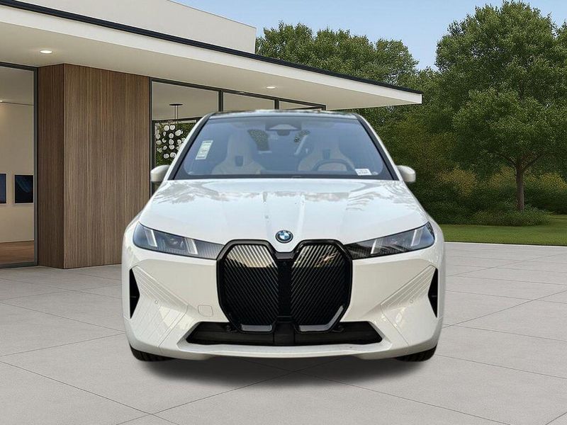 New 2026 BMW iX xDrive45Image 4