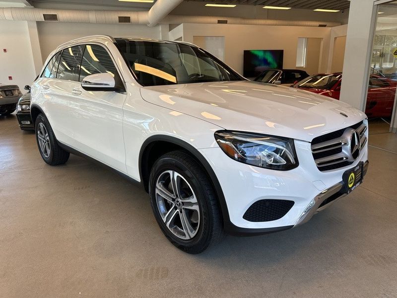 2019 Mercedes-Benz GLC 300Image 2