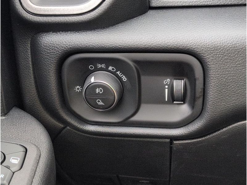 New 2026 RAM 2500 Tradesman Crew Cab 4x4 6