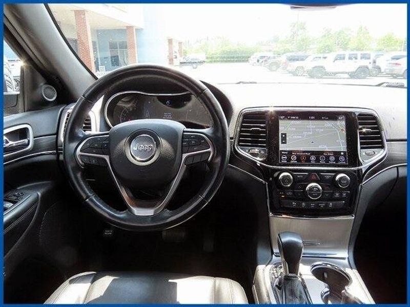 Used 2021 Jeep Grand Cherokee LimitedImage 11